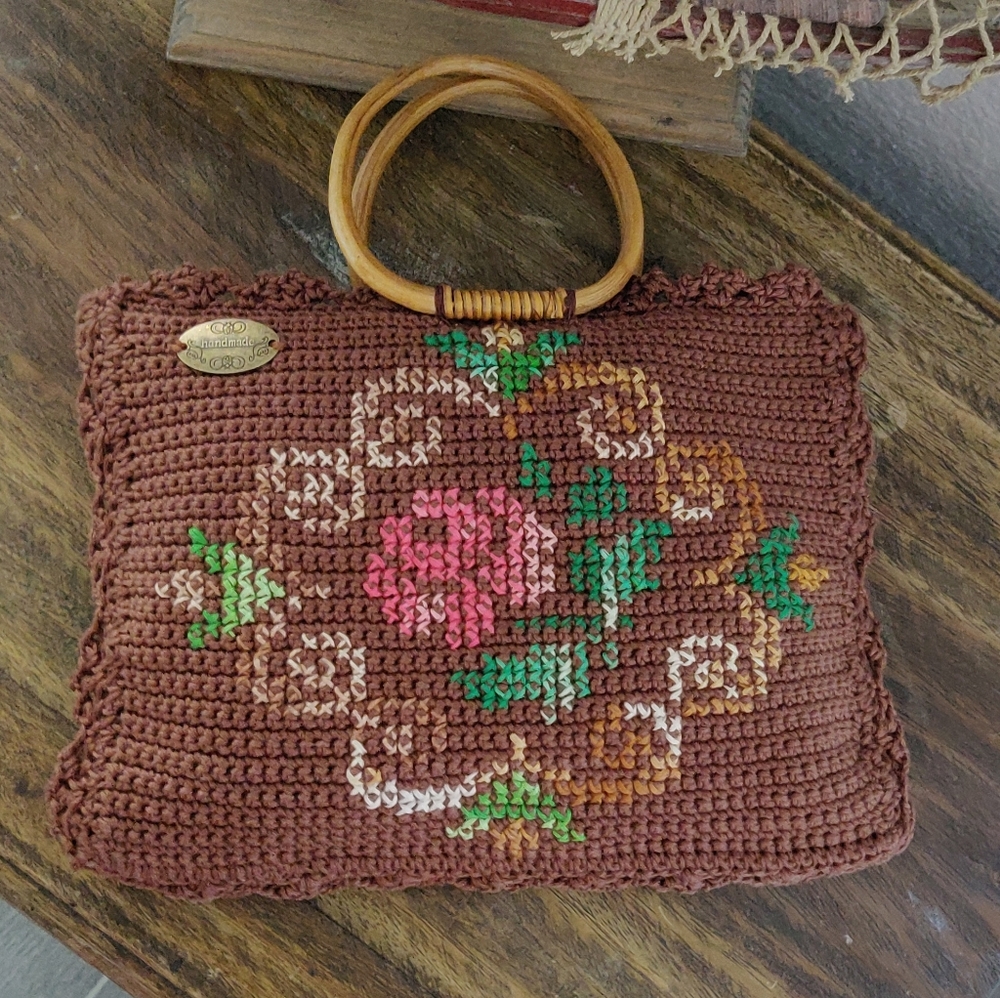 Mini Embroidered %100 Handmade Crochet š§¶Hand Bag - Picture 10 of 13